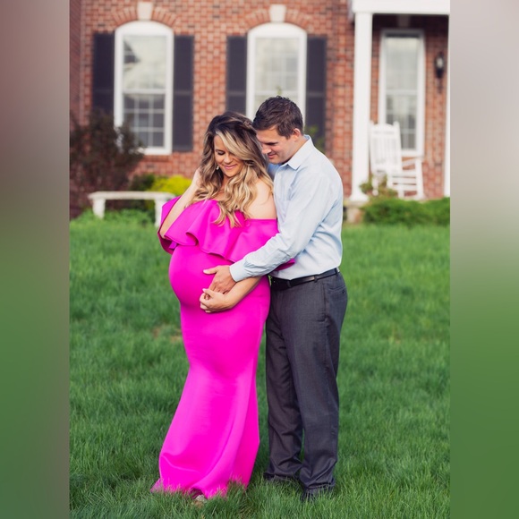 Fuscia Off the Shoulder Maternity Gown - Picture 3 of 3